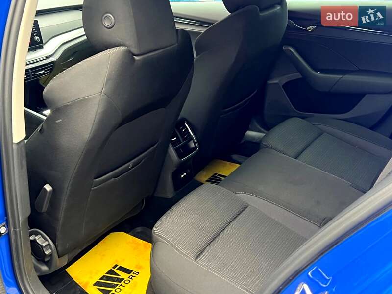 Лифтбек Skoda Octavia 2021 в Киеве