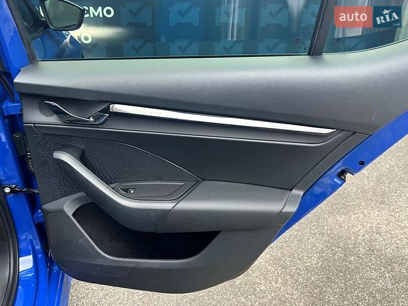 Лифтбек Skoda Octavia 2021 в Киеве