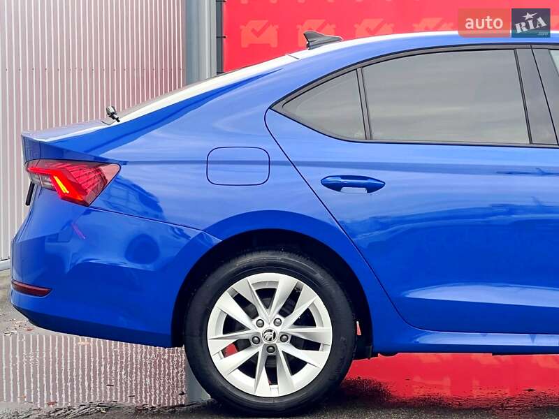 Лифтбек Skoda Octavia 2021 в Киеве