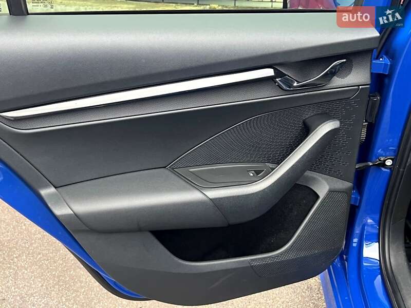 Лифтбек Skoda Octavia 2021 в Киеве