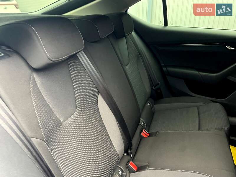 Лифтбек Skoda Octavia 2021 в Киеве