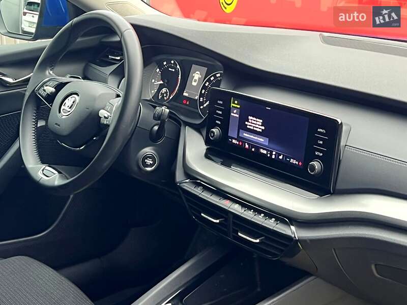 Лифтбек Skoda Octavia 2021 в Киеве