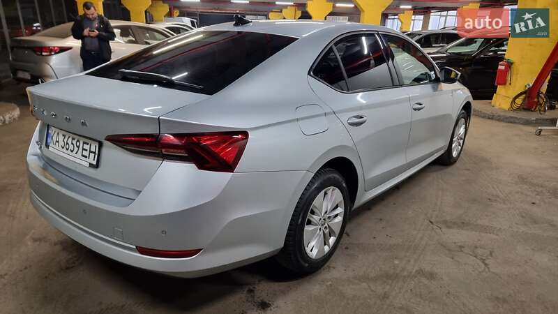 Лифтбек Skoda Octavia 2021 в Киеве