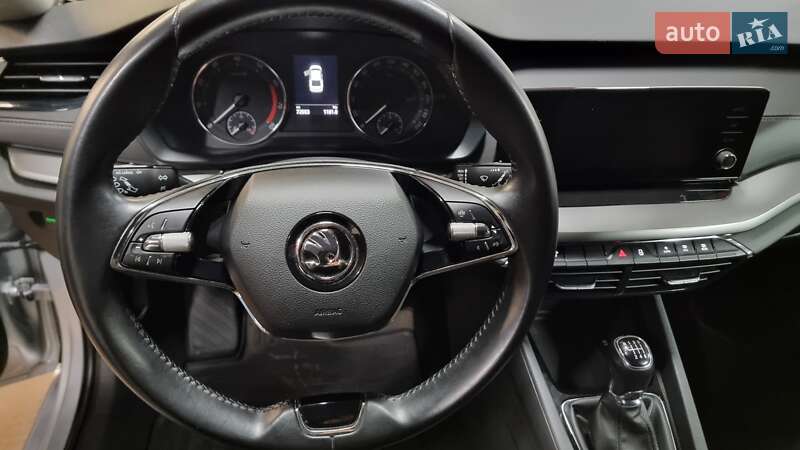 Лифтбек Skoda Octavia 2021 в Киеве