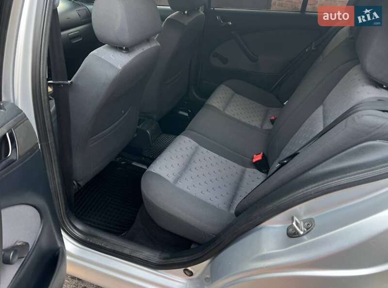 Лифтбек Skoda Octavia 2009 в Гайсине фото 13 Лифтбек Skoda Octavia 2009 в Гайсине