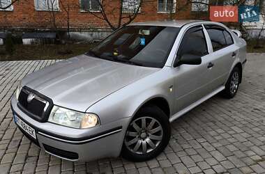 Лифтбек Skoda Octavia 2003 в Надворной
