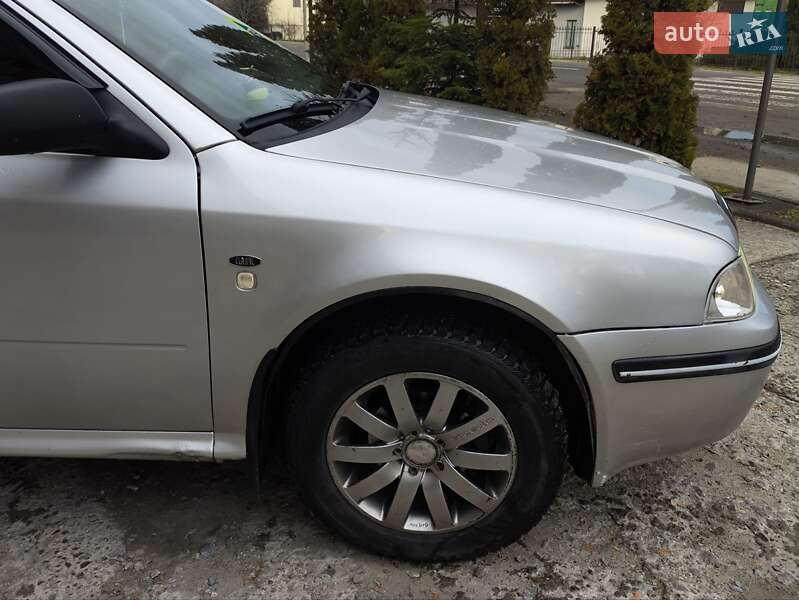 Ліфтбек Skoda Octavia 2003 в Надвірній