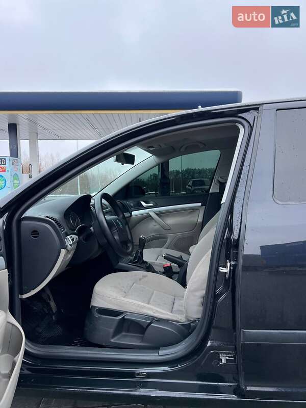 Лифтбек Skoda Octavia 2005 в Львове