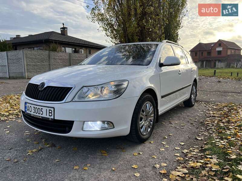 Універсал Skoda Octavia 2012 в Харкові