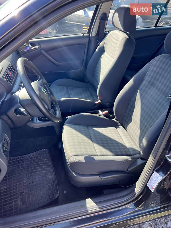 Универсал Skoda Octavia 2007 в Виннице