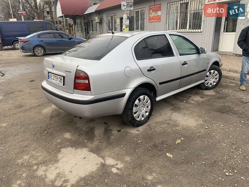 Ліфтбек Skoda Octavia 1998 в Новомосковську