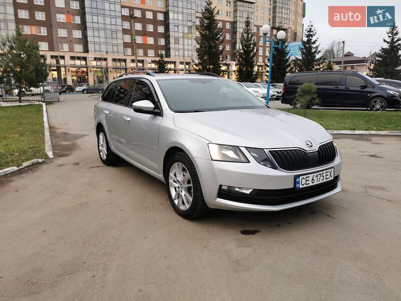 Універсал Skoda Octavia 2018 в Чернівцях фото 4 Універсал Skoda Octavia 2018 в Чернівцях