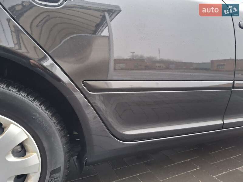 Універсал Skoda Octavia 2011 в Лубнах