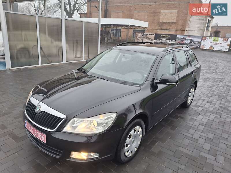 Універсал Skoda Octavia 2011 в Лубнах