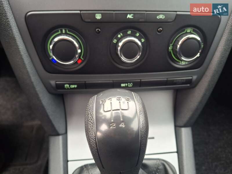 Універсал Skoda Octavia 2011 в Лубнах
