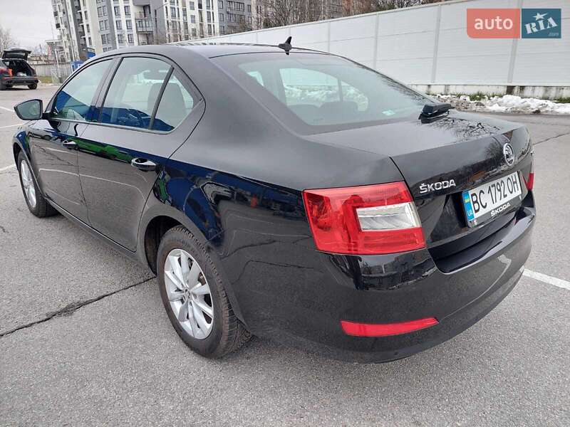 Лифтбек Skoda Octavia 2016 в Львове