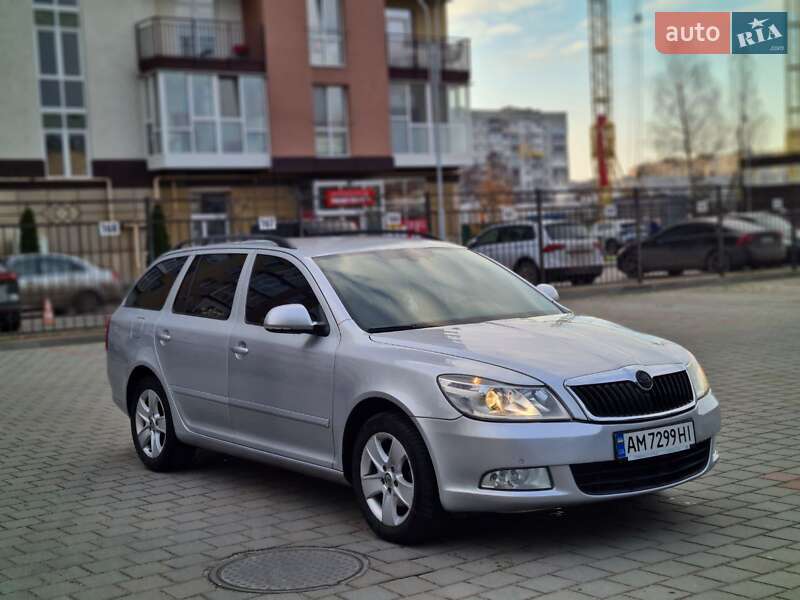 Універсал Skoda Octavia 2013 в Житомирі
