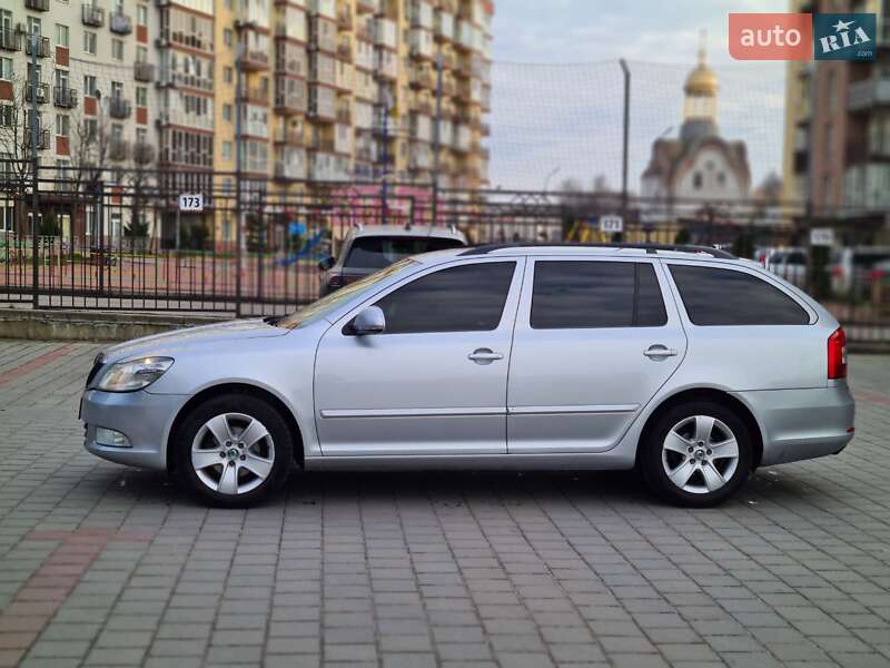 Універсал Skoda Octavia 2013 в Житомирі