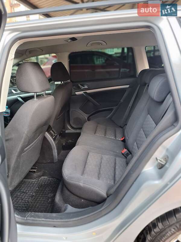 Універсал Skoda Octavia 2013 в Житомирі