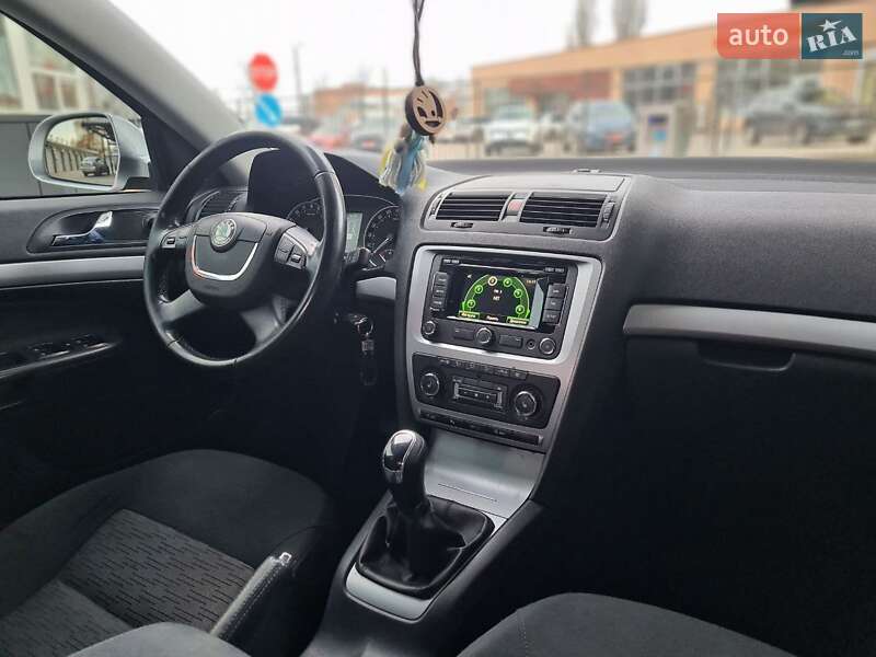 Універсал Skoda Octavia 2013 в Житомирі