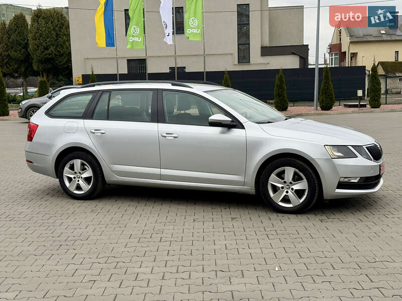 Универсал Skoda Octavia 2018 в Луцке
