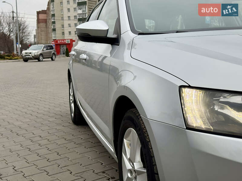 Универсал Skoda Octavia 2018 в Луцке