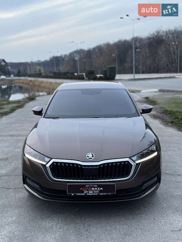 Лифтбек Skoda Octavia 2020 в Днепре