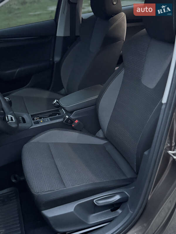 Лифтбек Skoda Octavia 2020 в Днепре