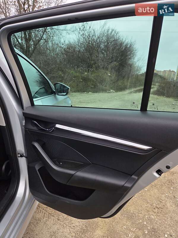 Універсал Skoda Octavia 2020 в Дніпрі