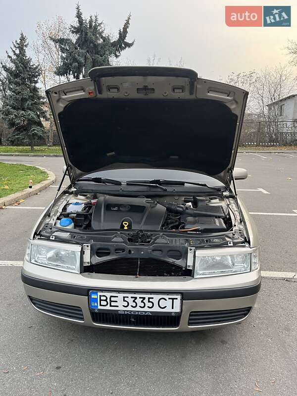 Лифтбек Skoda Octavia 2005 в Николаеве
