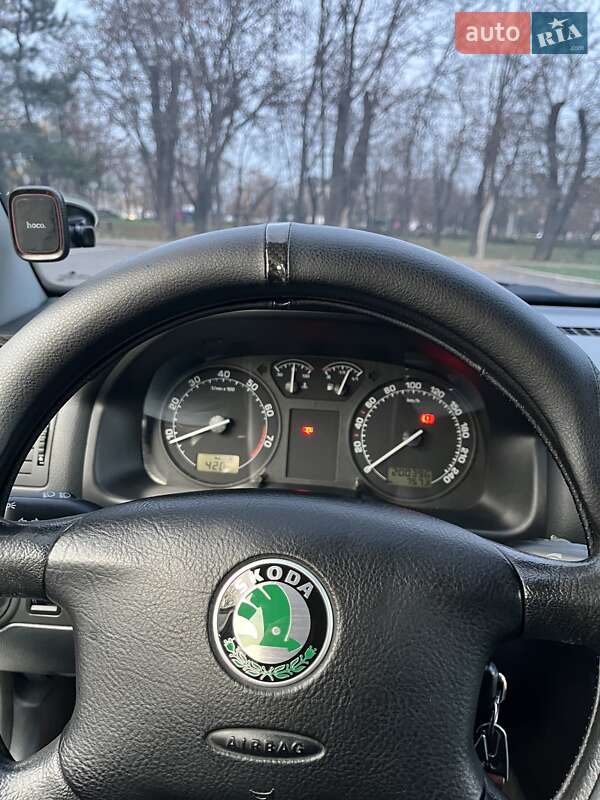 Лифтбек Skoda Octavia 2005 в Николаеве