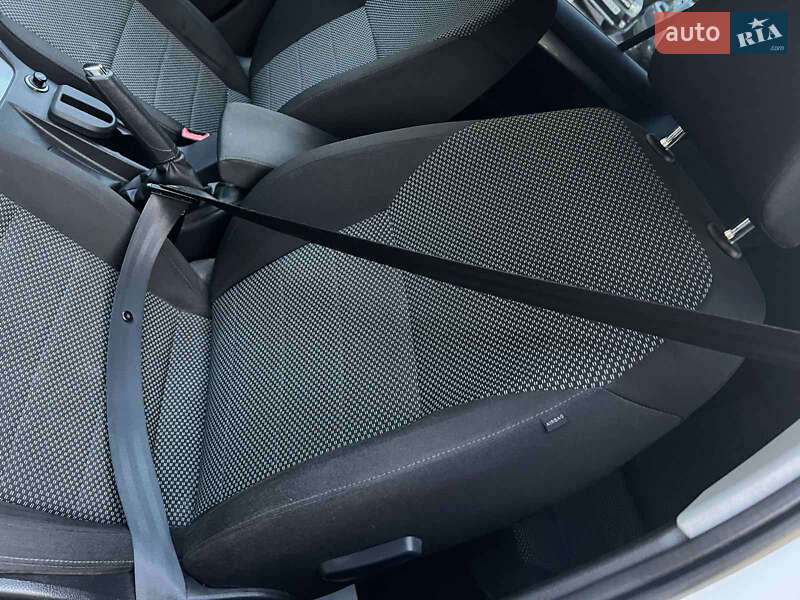 Універсал Skoda Octavia 2014 в Дубні