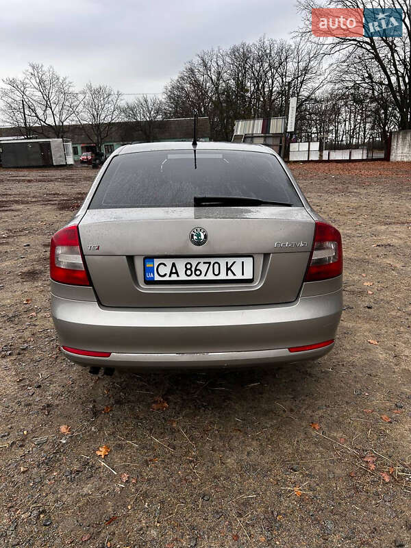 Лифтбек Skoda Octavia 2012 в Умани