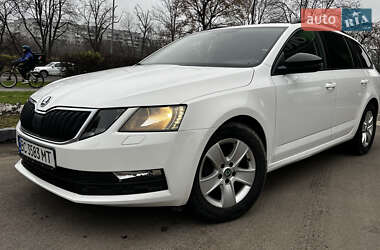 Универсал Skoda Octavia 2017 в Львове