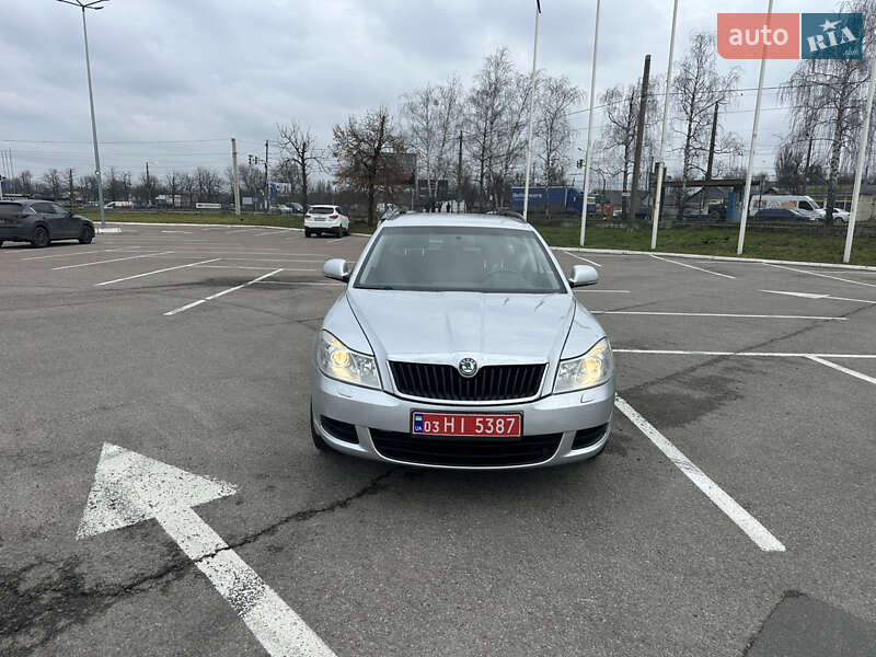 Универсал Skoda Octavia 2009 в Житомире