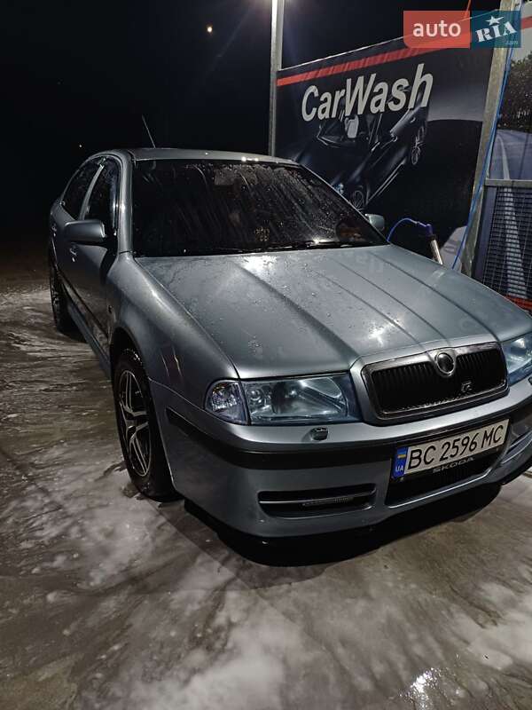 Лифтбек Skoda Octavia 2004 в Львове фото Лифтбек Skoda Octavia 2004 в Львове
