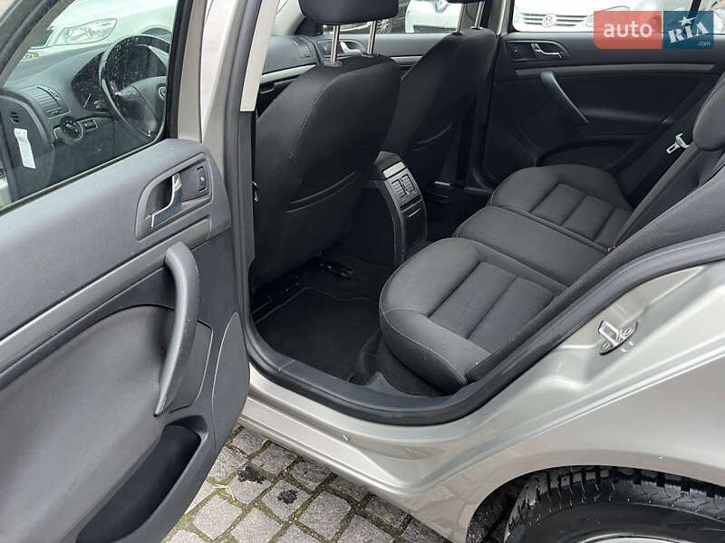 Ліфтбек Skoda Octavia 2007 в Звягелі