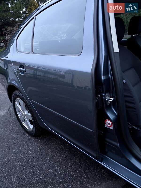 Ліфтбек Skoda Octavia 2006 в Полтаві