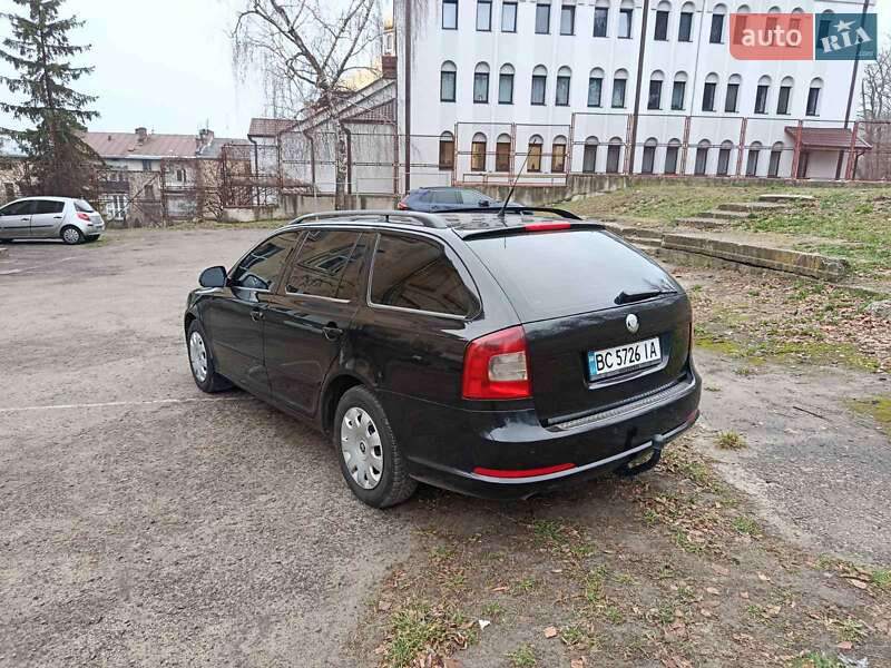 Универсал Skoda Octavia 2010 в Львове фото 3 Универсал Skoda Octavia 2010 в Львове