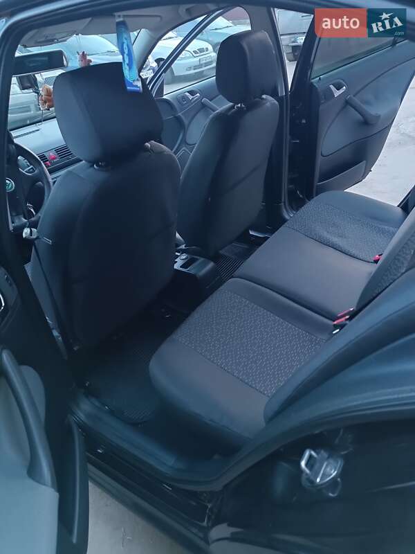 Лифтбек Skoda Octavia 2008 в Киеве