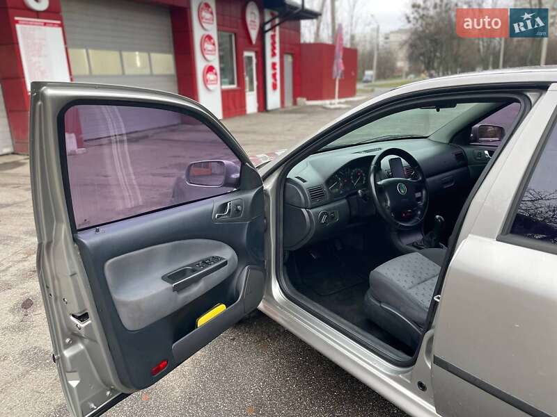 Ліфтбек Skoda Octavia 2008 в Харкові