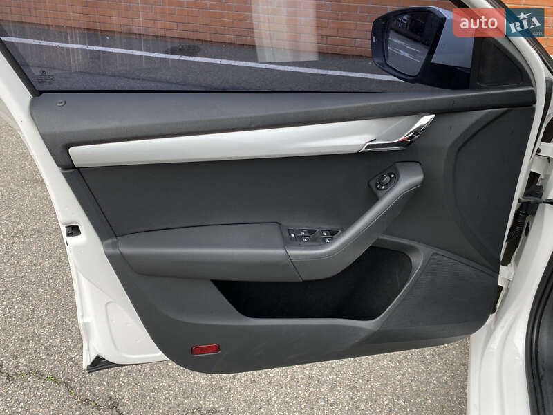 Лифтбек Skoda Octavia 2015 в Киеве фото 25 Лифтбек Skoda Octavia 2015 в Киеве