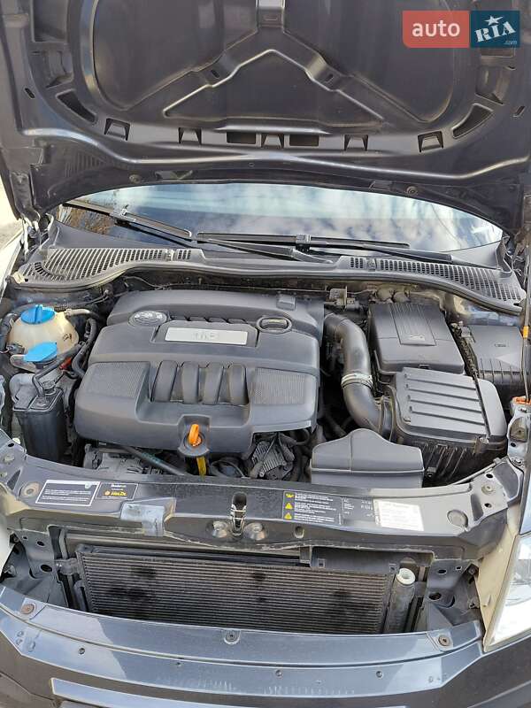 Лифтбек Skoda Octavia 2008 в Днепре