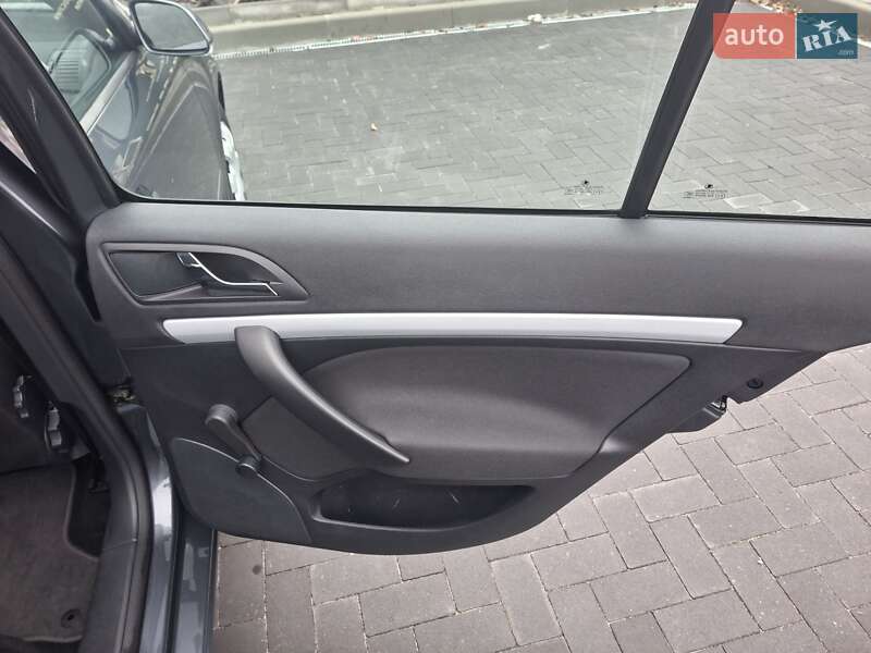 Лифтбек Skoda Octavia 2008 в Лубнах