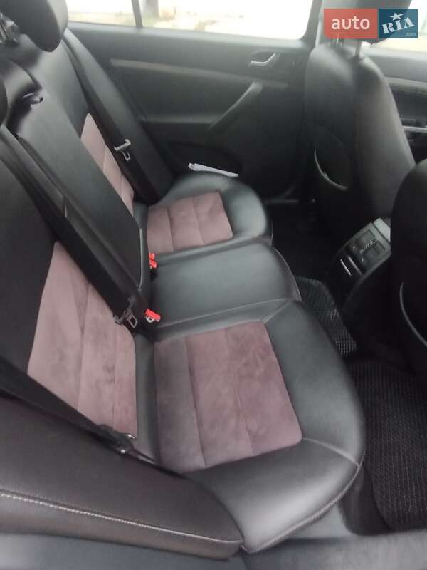 Лифтбек Skoda Octavia 2007 в Одессе