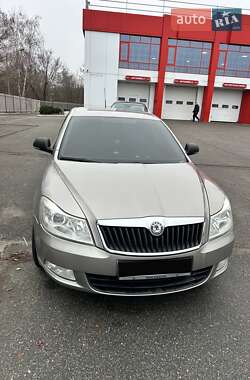 Лифтбек Skoda Octavia 2009 в Днепре