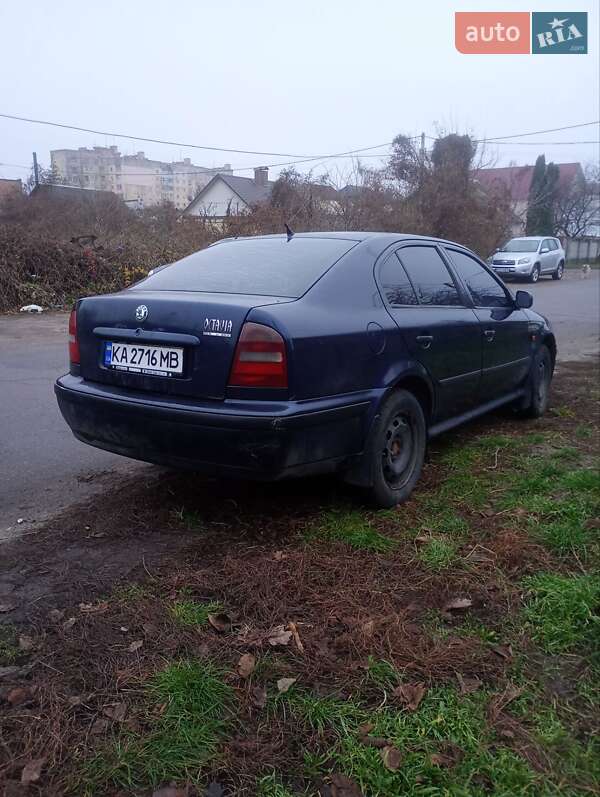 Лифтбек Skoda Octavia 1998 в Житомире