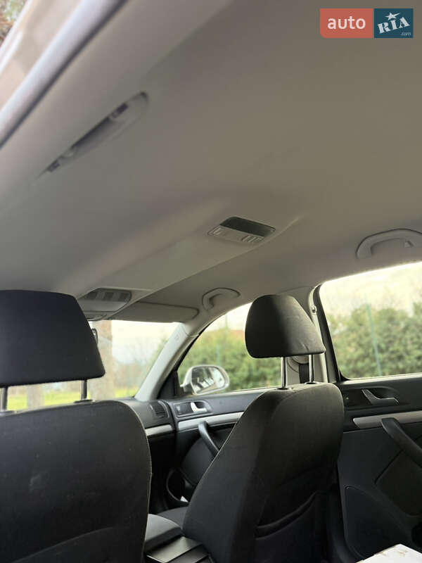 Ліфтбек Skoda Octavia 2010 в Ужгороді фото 16 Ліфтбек Skoda Octavia 2010 в Ужгороді