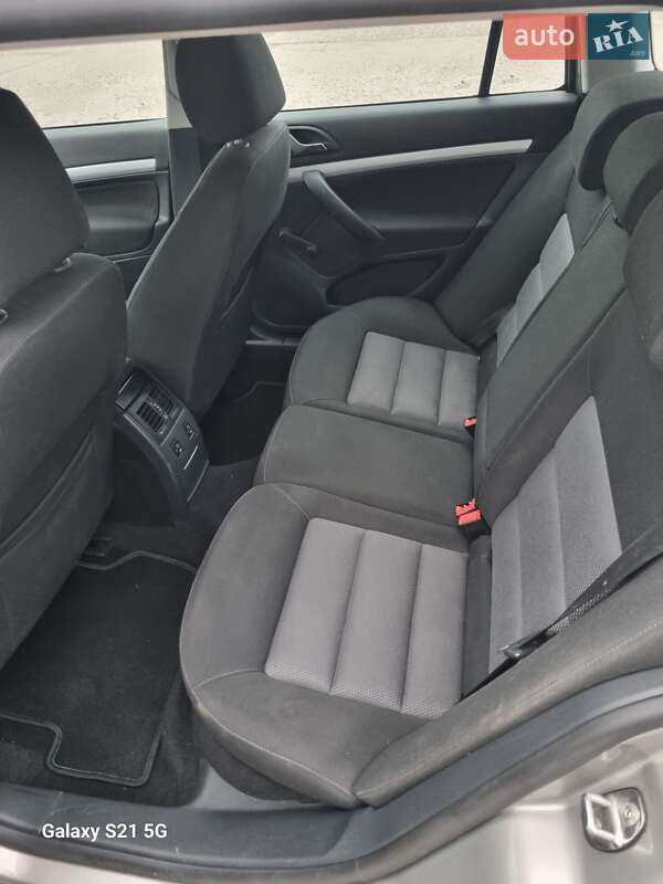 Универсал Skoda Octavia 2008 в Нетешине