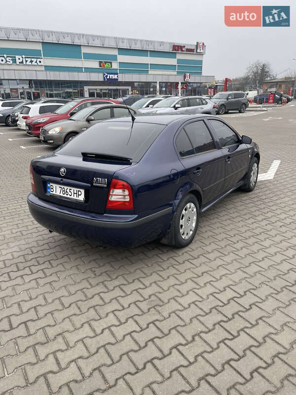 Лифтбек Skoda Octavia 2003 в Полтаве